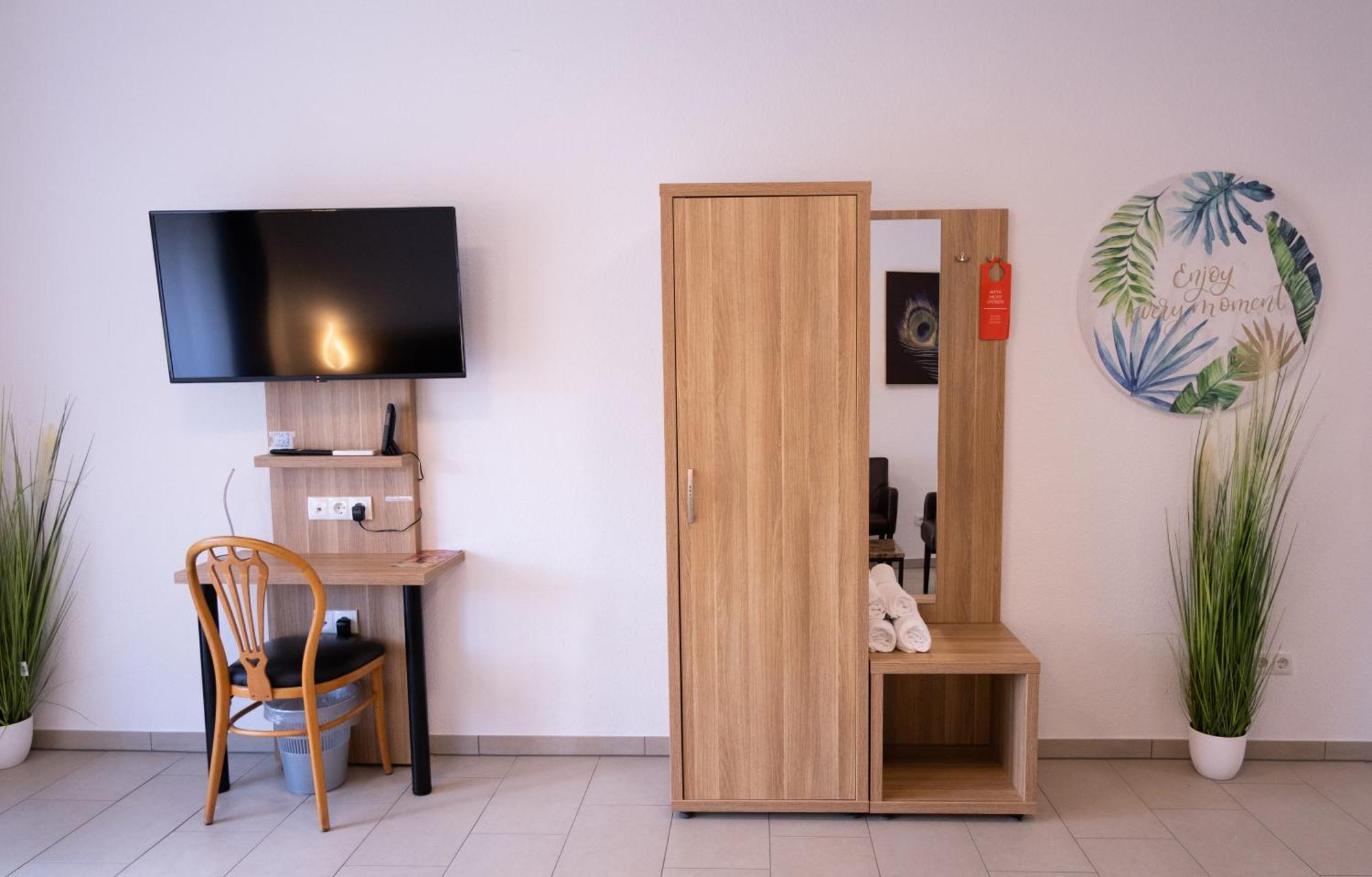 Gap Hotel Langwedel  Chambre photo